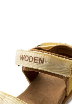 Woden Cirkeline - Scarpe Primi Passi - Pina Colada 13 Woden Cirkeline - Scarpe Primi Passi - Pina Colada -Chic Scarpe Negozio 01125d383b7e49feae47d64b5c9552d8