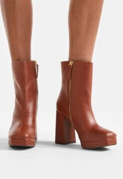 With Heel And PlatformStivaletti Con TaccoBrown Donna Stivali 4BE11N004-O11