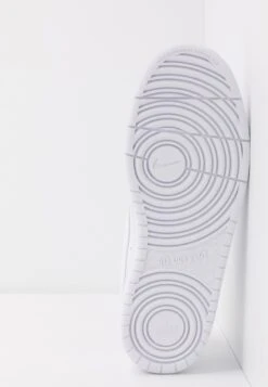 Nike Sportswear Court Borough UnisexSneakers BasseWhite Bambini Sneakers NI114D0CK-A12 11 Nike Sportswear Court Borough UnisexSneakers BasseWhite Bambini Sneakers NI114D0CK-A12 -Chic Scarpe Negozio 069eb7b6db824a2884963fa639ec5c16