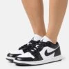 Air Jordan 1 Sneakers BasseWhite/Black Donna Sneakers JOC11A020-A17