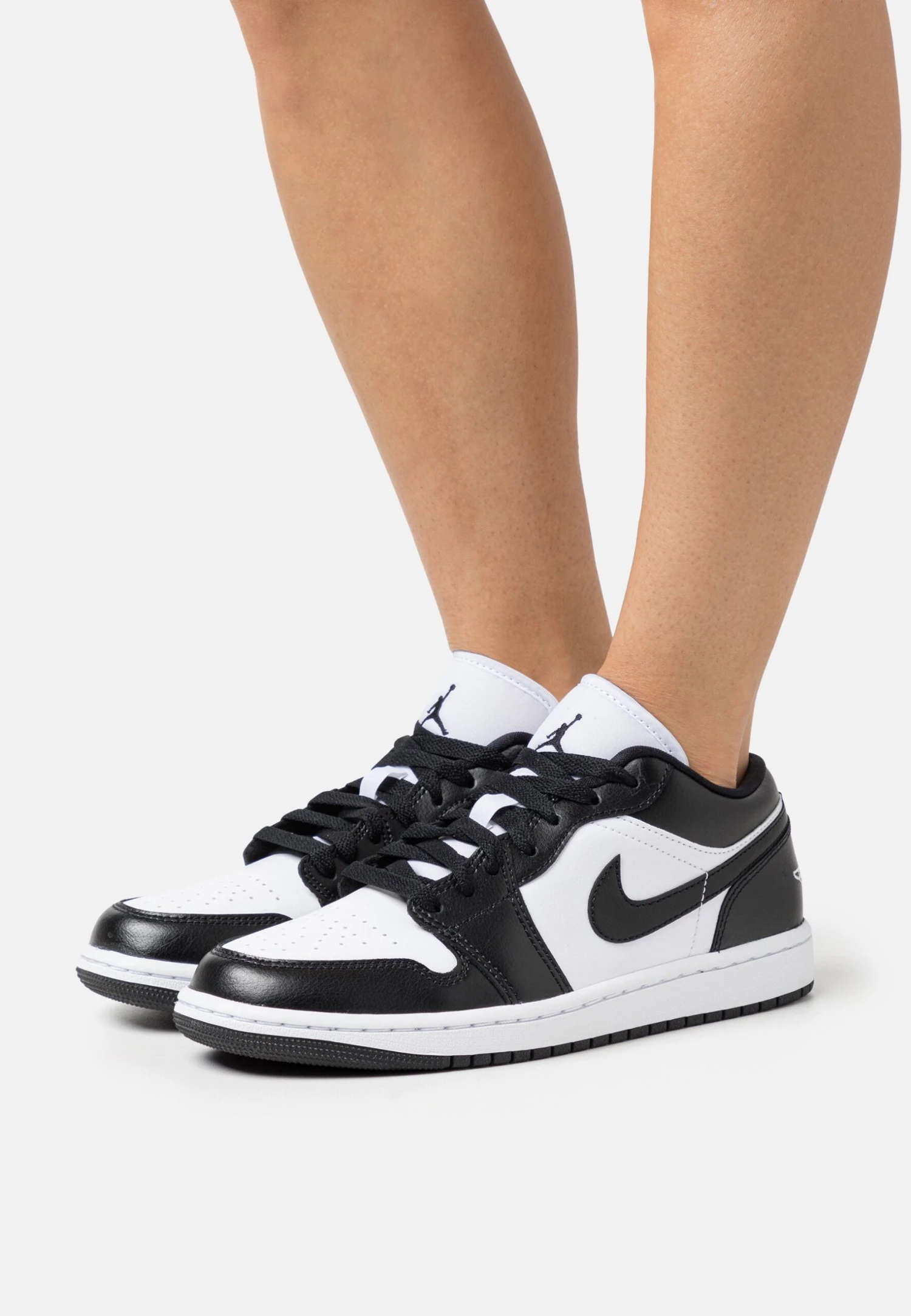 Air Jordan 1 Sneakers BasseWhite/Black Donna Sneakers JOC11A020-A17 1 Air Jordan 1 Sneakers BasseWhite/Black Donna Sneakers JOC11A020-A17