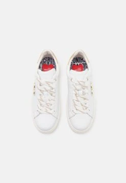 LOVE MOSCHINO Sneakers BasseWhite Donna Sneakers LO911A0FZ-A11 11 LOVE MOSCHINO Sneakers BasseWhite Donna Sneakers LO911A0FZ-A11 -Chic Scarpe Negozio 0f2edef714164791b4cb59c3876a7325