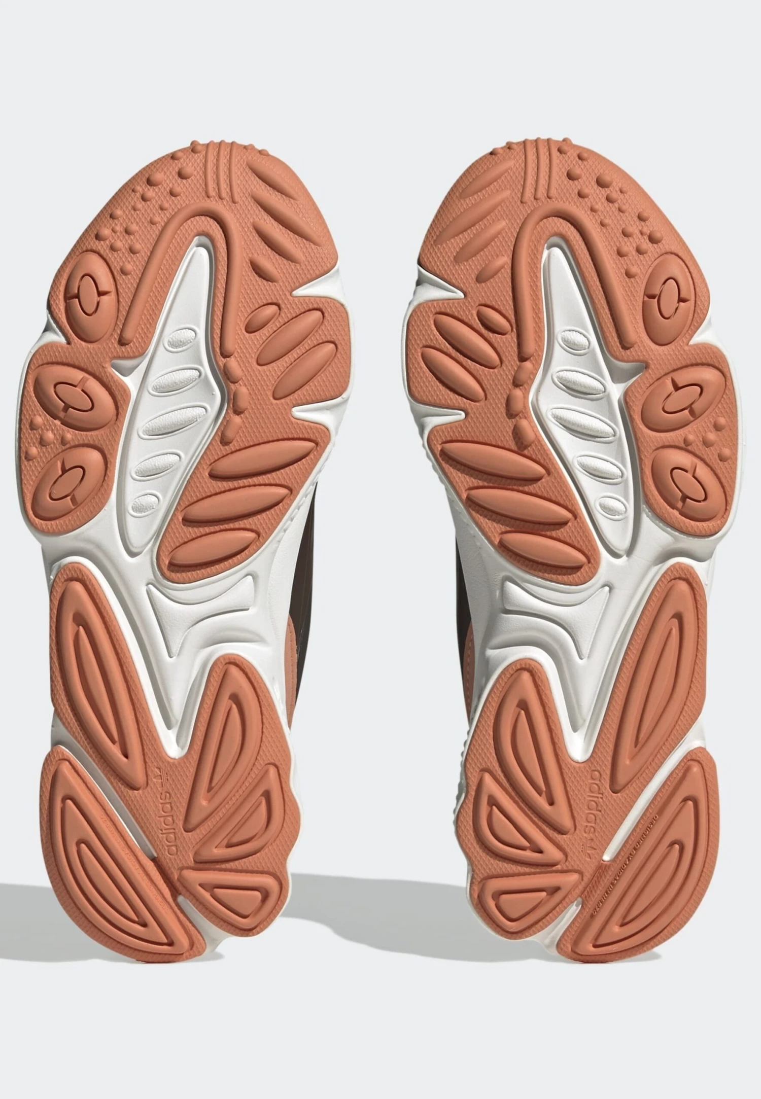 Adidas Originals Ozweego Celox UnisexSneakers BasseBrown Hazy Copper Core White Uomo Scarpe AD115O0VI-O12 5 Adidas Originals Ozweego Celox UnisexSneakers BasseBrown Hazy Copper Core White Uomo Scarpe AD115O0VI-O12 - immagine 5