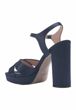 Nine West Busan 3Fx - Sandali Con Plateau - Dark Blue 6 Nine West Busan 3Fx - Sandali Con Plateau - Dark Blue -Chic Scarpe Negozio 16bee188999343a98d18cc238a125f03