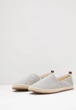 Pier One Rena Espadrille Unisex - Espadrillas - White/Blue -Chic Scarpe Negozio 1c07467ce0fe44d4a58dfd5e5311da20