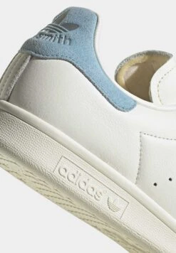 Adidas Originals Stan Smith UnisexSneakers BasseCore White Off White Preloved Blue Uomo Scarpe AD115O1I9-A11 17 Adidas Originals Stan Smith UnisexSneakers BasseCore White Off White Preloved Blue Uomo Scarpe AD115O1I9-A11 -Chic Scarpe Negozio 1ddfd1a86c48401db7d0f937dbabde31