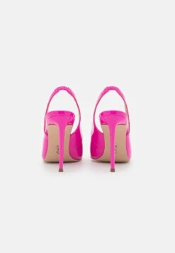 Steve Madden VividlyDecolletéMagenta Donna Scarpe ST311B05R-J11 11 Steve Madden VividlyDecolletéMagenta Donna Scarpe ST311B05R-J11 -Chic Scarpe Negozio 288d12a79ea14331bb2c691ce23eb507