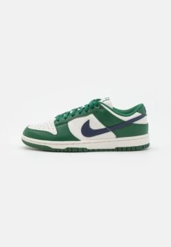 I più venduti 5 Nike Sportswear Dunk Sneakers BasseGorge Green/Midnight Navy Phantom Donna Sneakers NI111A0RH-M12