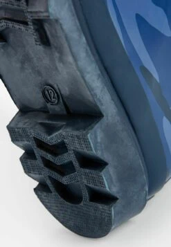 Next OlderStivali Di GommaNavy Camouflage Bambini Stivali NX314J033-K14 6 Next OlderStivali Di GommaNavy Camouflage Bambini Stivali NX314J033-K14 -Chic Scarpe Negozio 2e367f30a1744b689d3c4383250a526a