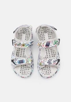 Primigi Sandali Da TrekkingBianco/Nero Bambini Scarpe PR314G038-T11 9 Primigi Sandali Da TrekkingBianco/Nero Bambini Scarpe PR314G038-T11 -Chic Scarpe Negozio 32215ffe66444227ac59083f9e1c4670