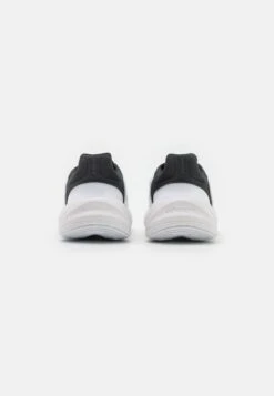Adidas Originals Ozelia UnisexSneakers BasseFootwear White/Core Black Donna Scarpe AD115O1BJ-A11 -Chic Scarpe Negozio 353edabe29b84d4a9e1ed100f20aeda1