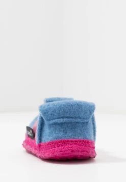 Nanga HeartbreakPantofoleHellblau Bambini Pantofole 1NA13L01H-K11 11 Nanga HeartbreakPantofoleHellblau Bambini Pantofole 1NA13L01H-K11 -Chic Scarpe Negozio 364c0931eac04e7ead91223936841522