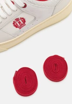 Bally RiweiraSneakers BasseWhite/Lipstick Donna Sneakers 23B11A04K-A12 13 Bally RiweiraSneakers BasseWhite/Lipstick Donna Sneakers 23B11A04K-A12 -Chic Scarpe Negozio 371c4c18d9c34ac6aa2f24efd2b41d03