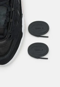 Adidas Originals Adi2000 UnisexSneakers BasseCore Black/Footwear White Uomo Scarpe AD115O180-Q11 11 Adidas Originals Adi2000 UnisexSneakers BasseCore Black/Footwear White Uomo Scarpe AD115O180-Q11 -Chic Scarpe Negozio 384e798453c3418b924e93c0423dfa05