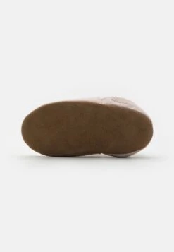 ROBEEZ Ballet Passion - Pantofole - Rose 10 ROBEEZ Ballet Passion - Pantofole - Rose -Chic Scarpe Negozio 3c20c394163a4f0ea3df52ce634c67f6