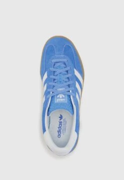 Adidas Originals Gazelle IndoorSneakers BasseBlue Fusion Cloud White Gold Metallic Donna Sneakers AD111A280-K11 -Chic Scarpe Negozio 413a02f3220e4dc593f403ab47bd15a4