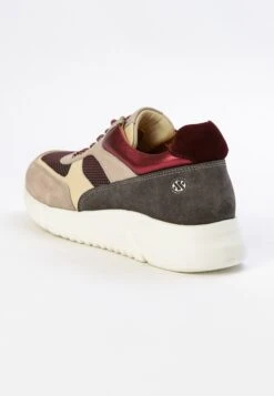 Ari - Sneakers Basse - Red 8 Ari - Sneakers Basse - Red -Chic Scarpe Negozio 415b55d74f794ba1991730a74e594881