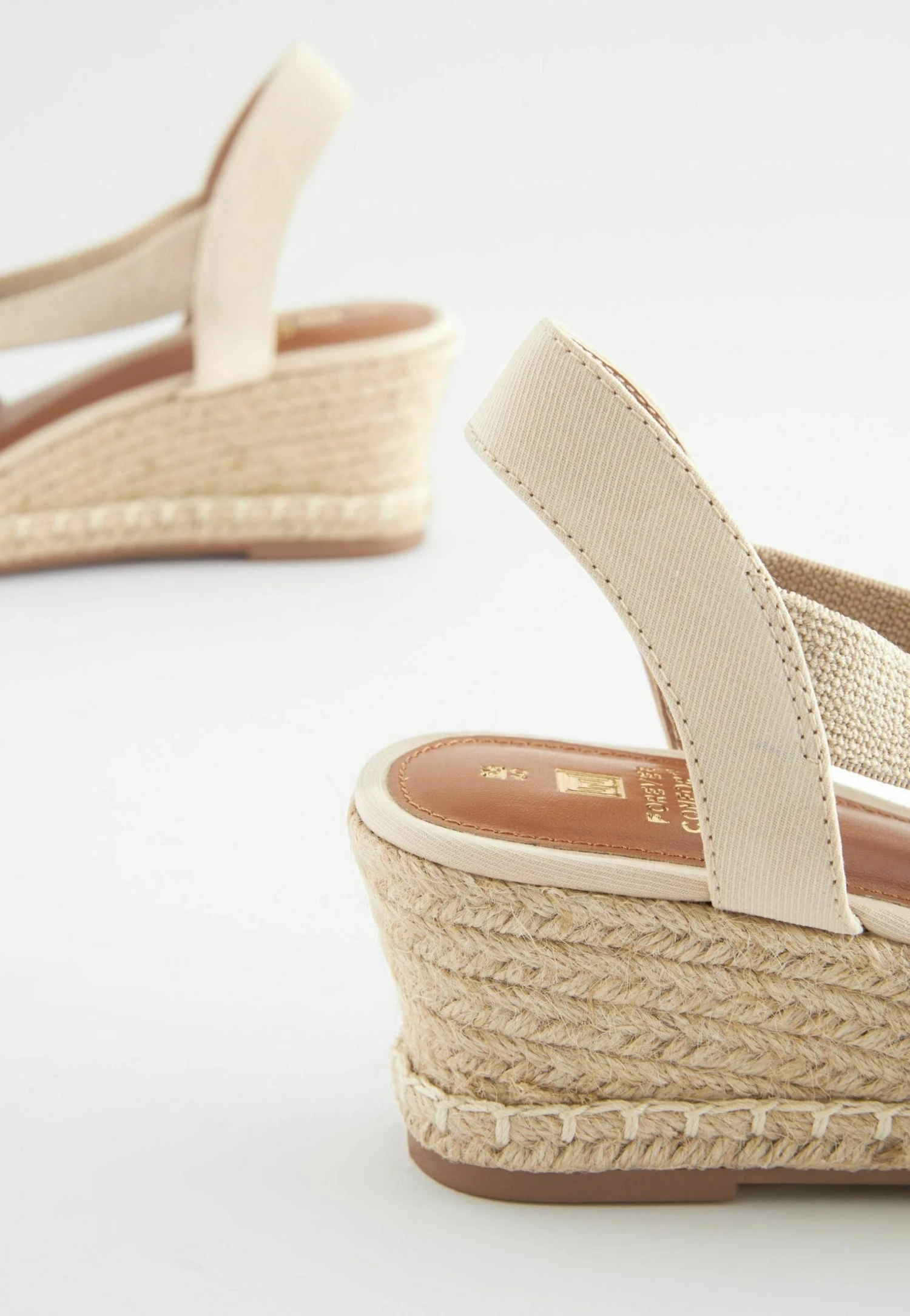 Next Forever Comfort Elastic Closed Toe Regular Wide FitZeppeNeutral Donna Scarpe Con Tacco NX311B09K-B11 5 Next Forever Comfort Elastic Closed Toe Regular Wide FitZeppeNeutral Donna Scarpe Con Tacco NX311B09K-B11 - immagine 5