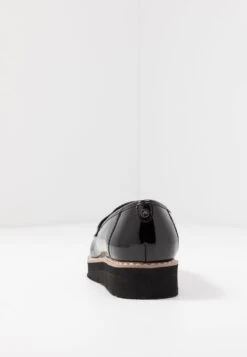 Scarpe Senza LacciBlack Donna Scarpe Piatte ANJ11E007-Q11 12 Scarpe Senza LacciBlack Donna Scarpe Piatte ANJ11E007-Q11 -Chic Scarpe Negozio 46cee04a46f940d3b10a6a7a9deb9adc