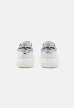 Philippe Model Unisex - Sneakers Basse - White/Silver 8 Philippe Model Unisex - Sneakers Basse - White/Silver -Chic Scarpe Negozio 4732263b0c864608bde32d56f82fdb97