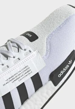 Adidas Originals Nmd_R1 V2Sneakers BasseWhite Donna Scarpe AD112O0OD-A11 -Chic Scarpe Negozio 524617d25be4402ca40591cf029ddaa2