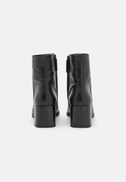 Calvin Klein Almond StivalettiBlack Donna Stivaletti 6CA11N03W-Q11 9 Calvin Klein Almond StivalettiBlack Donna Stivaletti 6CA11N03W-Q11 -Chic Scarpe Negozio 583894e67b13428ebdc750e9ce1cfcf7