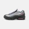Nike Sportswear Air Max 95 EssentialSneakers BasseBlack/Track Red/Anthracite Uomo Sneaker NI112O0R0-Q14