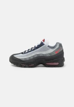 Nike Sportswear Air Max 95 EssentialSneakers BasseBlack/Track Red/Anthracite Uomo Sneaker NI112O0R0-Q14