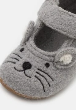 Living Kitzbühel MäuschenPantofoleCircular Grey Bambini Pantofole LI213L05S-C12 11 Living Kitzbühel MäuschenPantofoleCircular Grey Bambini Pantofole LI213L05S-C12 -Chic Scarpe Negozio 5d0d3d498e4e4349bf208987a892e686