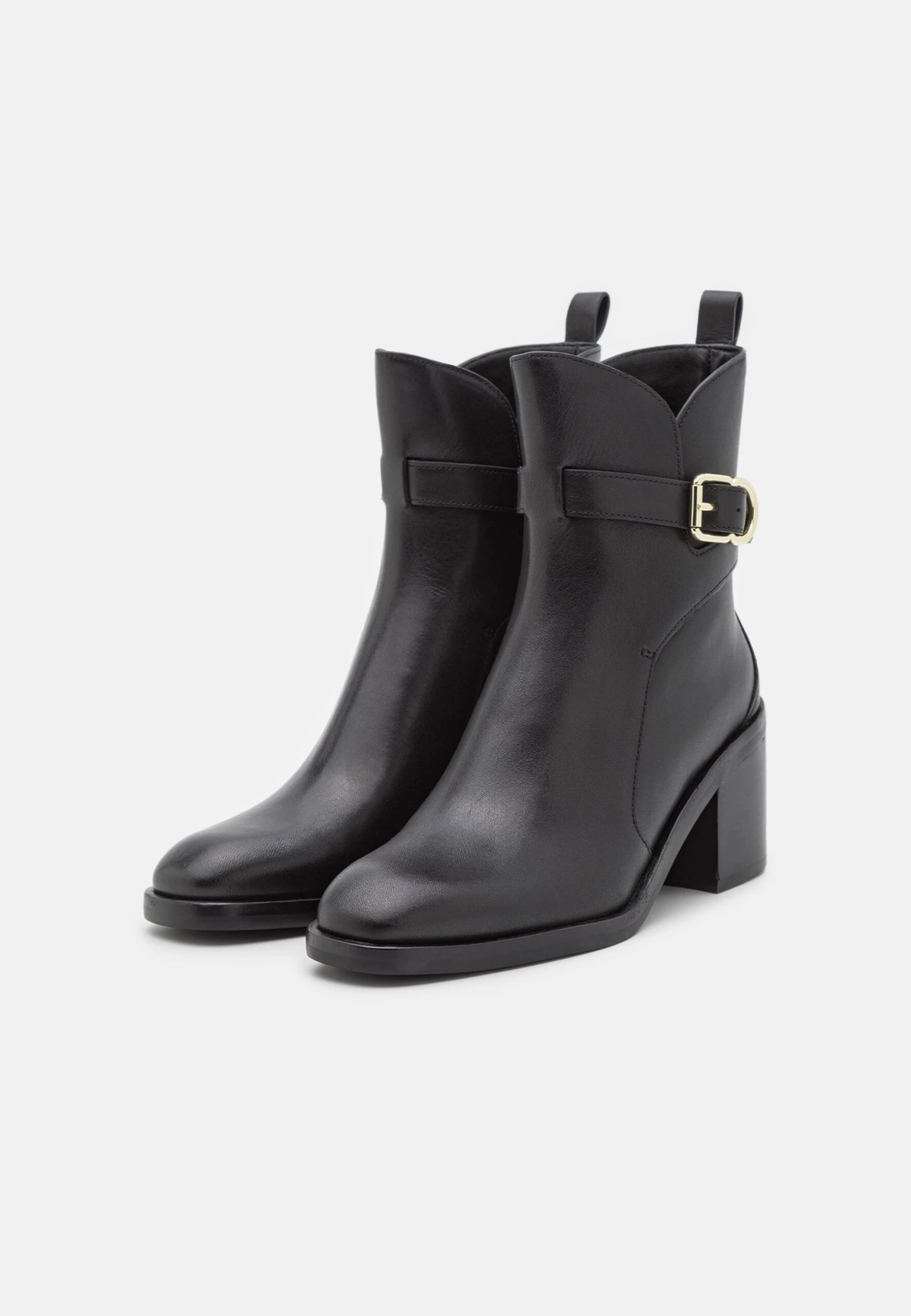 3.1 Phillip Lim Alexa With Ankle StrapStivalettiBlack Donna Stivaletti 31011N015-Q11 3 3.1 Phillip Lim Alexa With Ankle StrapStivalettiBlack Donna Stivaletti 31011N015-Q11 - immagine 3