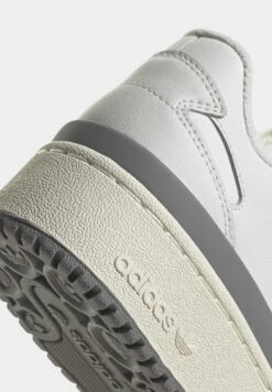 Adidas Originals Forum Bold WSneakers BasseWhite Tint Grey Three Cream White Donna Scarpe AD111A28J-A11 17 Adidas Originals Forum Bold WSneakers BasseWhite Tint Grey Three Cream White Donna Scarpe AD111A28J-A11 -Chic Scarpe Negozio 5f14b5e368a74dff998c5c0f7ab28fd0