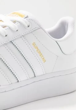 Adidas Originals Superstar BoldSneakers BasseFootwear White/Gold Metallic Donna Scarpe AD111A0ZE-A12 11 Adidas Originals Superstar BoldSneakers BasseFootwear White/Gold Metallic Donna Scarpe AD111A0ZE-A12 -Chic Scarpe Negozio 640e477637d546c1a09971374e752419