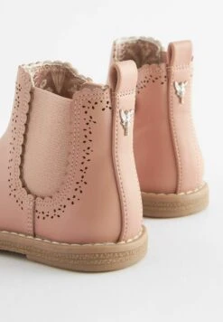 Next Chelsea Wide Fit G - Scarpe Primi Passi - Pink -Chic Scarpe Negozio 659f9113de1340ef9f7a3ac15efcdf98