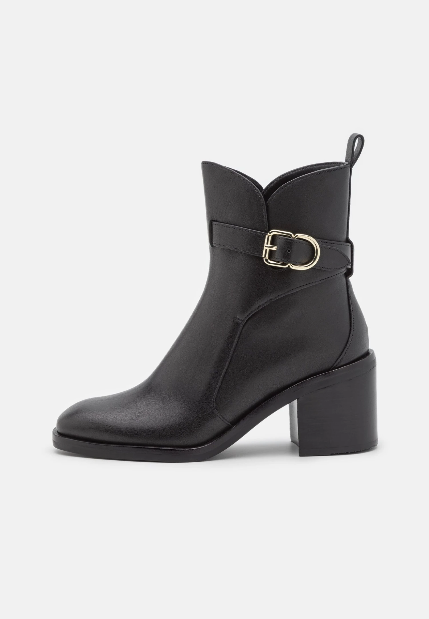 3.1 Phillip Lim Alexa With Ankle StrapStivalettiBlack Donna Stivaletti 31011N015-Q11 1 3.1 Phillip Lim Alexa With Ankle StrapStivalettiBlack Donna Stivaletti 31011N015-Q11