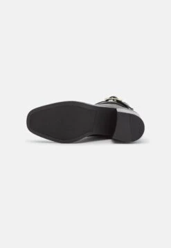 3.1 Phillip Lim Alexa With Ankle StrapStivalettiBlack Donna Stivaletti 31011N015-Q11 12 3.1 Phillip Lim Alexa With Ankle StrapStivalettiBlack Donna Stivaletti 31011N015-Q11 -Chic Scarpe Negozio 6b9fafbd3de445d68301f005b5f7be69