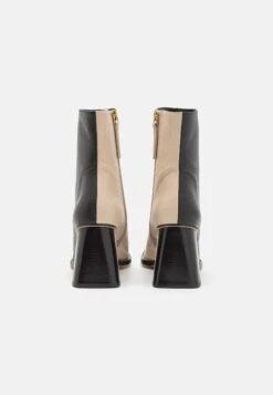 ALOHAS Blair- Stivaletti - Black/Cream -Chic Scarpe Negozio 77e8a632b3964869988dc0ff300d92c8