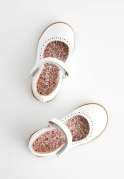 Next Mary Jane- Scarpe Primi Passi - White 8 Next Mary Jane- Scarpe Primi Passi - White -Chic Scarpe Negozio 7b8879ff6e4c4a24ad2e099e9fbe99f1
