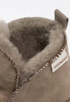 Shepherd Annie - Pantofole - Stone -Chic Scarpe Negozio 7fcfec0081cf409f9331d4a5ea22bafb
