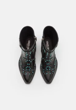 Roberto Cavalli DonnaStivaletti Texani / BikerMurano Nero Donna Stivaletti 1RO11N001-Q11 9 Roberto Cavalli DonnaStivaletti Texani / BikerMurano Nero Donna Stivaletti 1RO11N001-Q11 -Chic Scarpe Negozio 84cd7934ebc14e25b1f3461d2f81872a