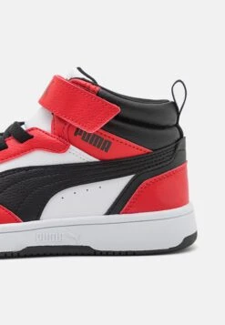 Puma Sneakers AlteWhite/Black/For All Time Red Bambini Sneakers PU116D0J1-Q11 -Chic Scarpe Negozio 87e8340fae034848a5a712a7e3c886cd
