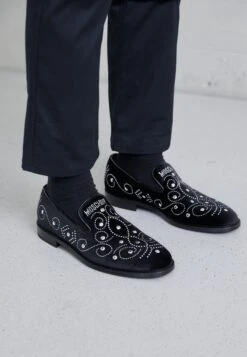 MOSCHINO Shiny StudsScarpe Senza LacciBlack Uomo Scarpe Basse 6MO12C015-Q11