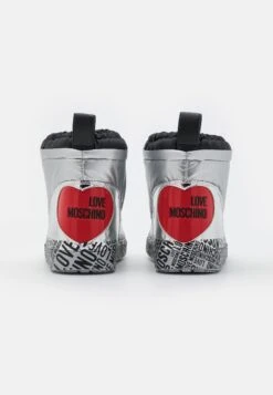 LOVE MOSCHINO Stivali Da Neve Argento Donna Stivali LO911X01K-D11 -Chic Scarpe Negozio 8843be303199486fad4a6c7dd288fc92