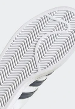 Adidas Originals Superstar UnisexSneakers BasseCloud White Cloud White Gold Metallic Uomo Scarpe AD115O0IX-A21 13 Adidas Originals Superstar UnisexSneakers BasseCloud White Cloud White Gold Metallic Uomo Scarpe AD115O0IX-A21 -Chic Scarpe Negozio 8845689c94ff49c1a8d9b99dfab4c294