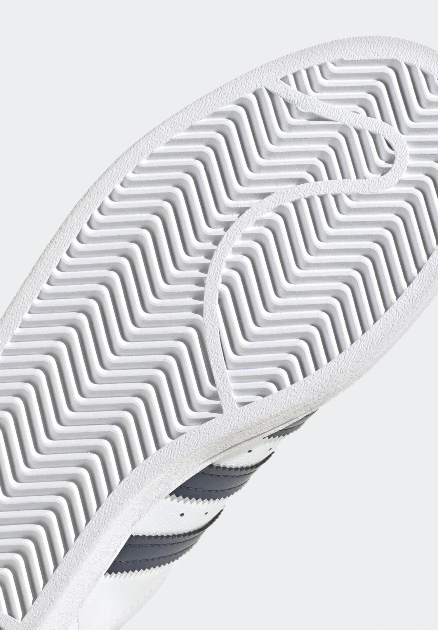 Adidas Originals Superstar UnisexSneakers BasseCloud White Cloud White Gold Metallic Uomo Scarpe AD115O0IX-A21 7 Adidas Originals Superstar UnisexSneakers BasseCloud White Cloud White Gold Metallic Uomo Scarpe AD115O0IX-A21 - immagine 7