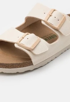 Birkenstock Arizona Tex Unisex - Pantofole - Eggshell 11 Birkenstock Arizona Tex Unisex - Pantofole - Eggshell -Chic Scarpe Negozio 887e50140ba94a47be39aa1ab5aecf69