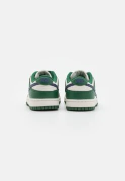 Nike Sportswear Dunk Sneakers BasseGorge Green/Midnight Navy Phantom Donna Sneakers NI111A0RH-M12 -Chic Scarpe Negozio 8b26f72592fe46d783881a02c6cd3dcd