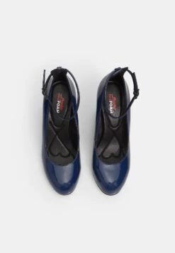 Bata Con Cinturino - Scarpe Con Plateau - Blau 7 Bata Con Cinturino - Scarpe Con Plateau - Blau -Chic Scarpe Negozio 8b4fa79bdf4546e98a3abb640674a2ca