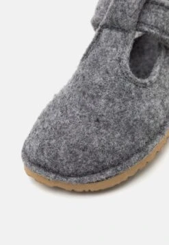 Froddo Flexy Barefoot UnisexPantofoleGrey Bambini Pantofole F0116L007-C11 11 Froddo Flexy Barefoot UnisexPantofoleGrey Bambini Pantofole F0116L007-C11 -Chic Scarpe Negozio 8bafa928b15f44449c401708f47045fc