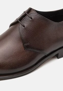 Boss Derrek Derb - Stringate Eleganti - Dark Brown 11 Boss Derrek Derb - Stringate Eleganti - Dark Brown -Chic Scarpe Negozio 8c426c164ba74bd58b1fd9751edd9443