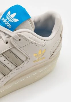 Adidas Originals Forum Cl UnisexSneakers BasseTalc/Sesame/Clear Brown Uomo Scarpe AD115O1GC-B11 11 Adidas Originals Forum Cl UnisexSneakers BasseTalc/Sesame/Clear Brown Uomo Scarpe AD115O1GC-B11 -Chic Scarpe Negozio 8cf1e4bddb394bf4aae3b255e768ceb7